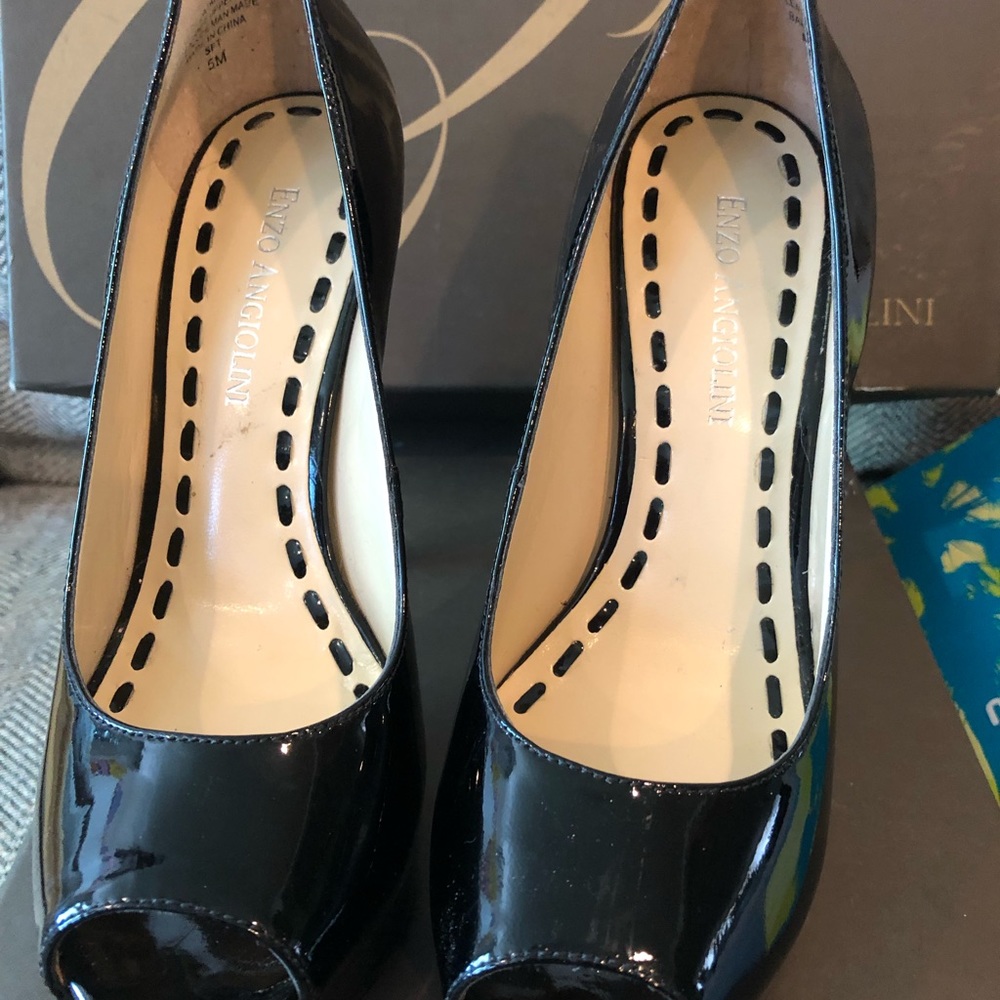 Enzo Angiolini Tanen Patent Black Pump